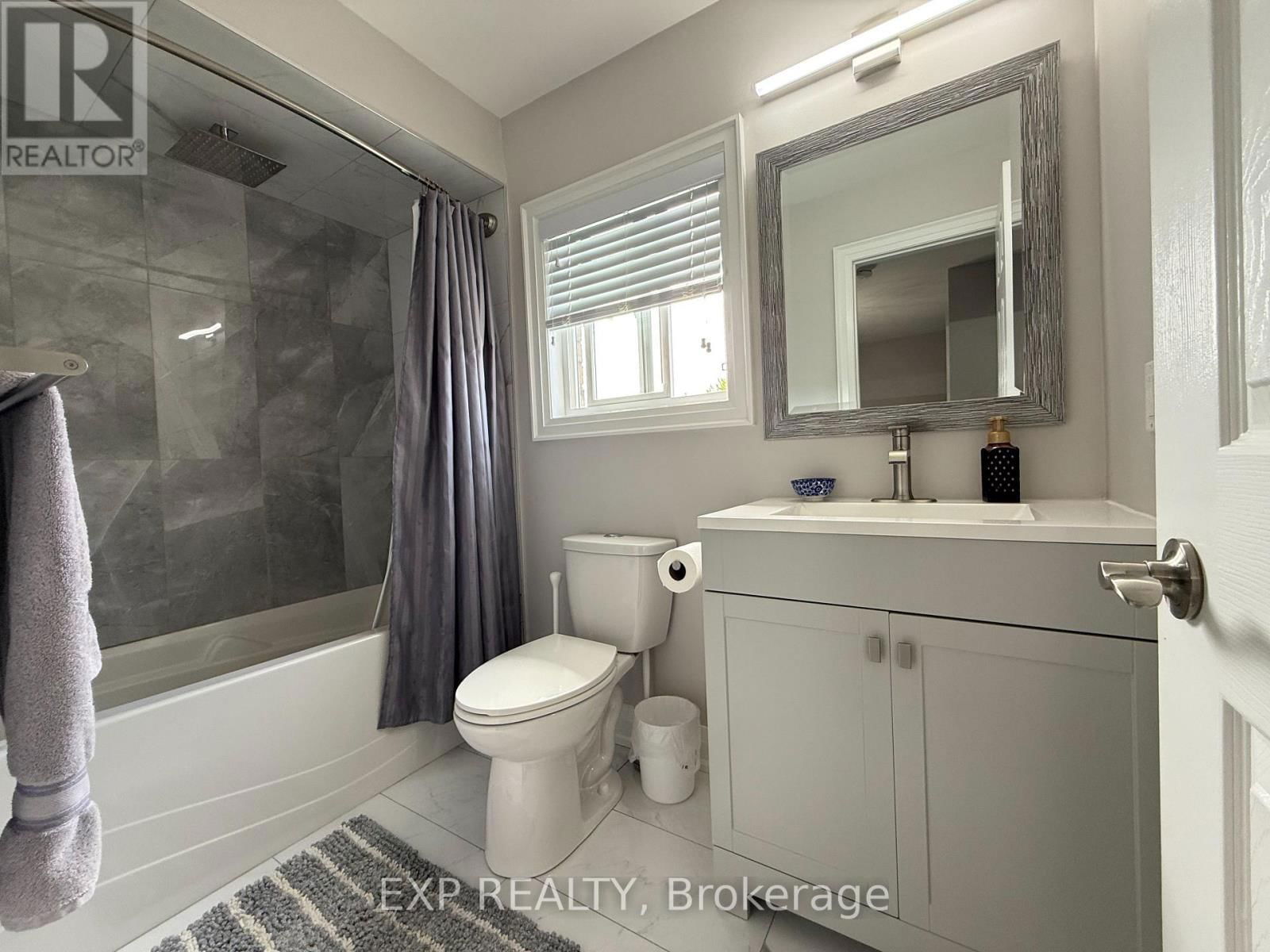 61 SONOMA BOULEVARD Image 14