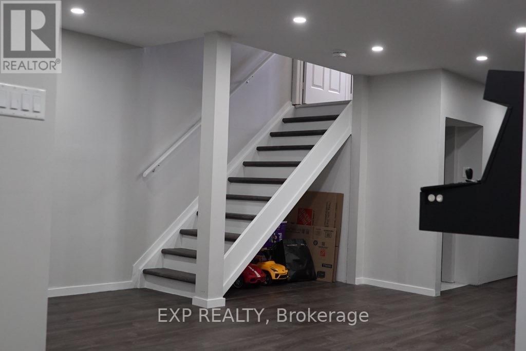 61 SONOMA BOULEVARD Image 16