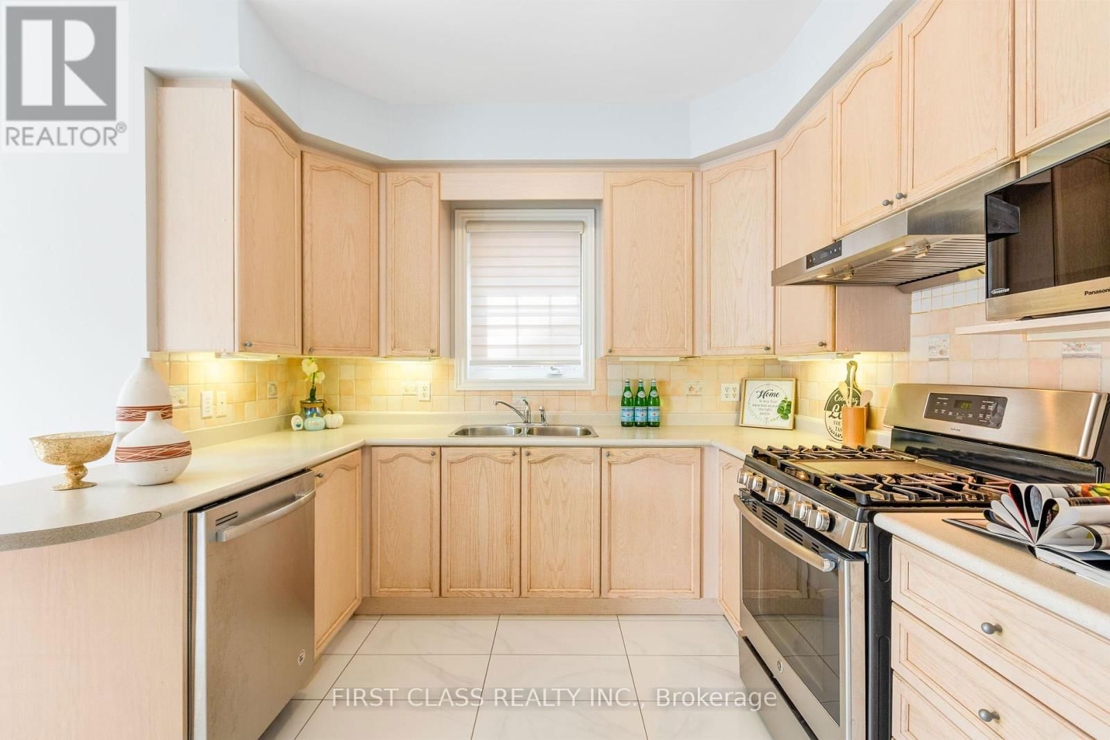 31 DONALD SIM AVENUE Image 14