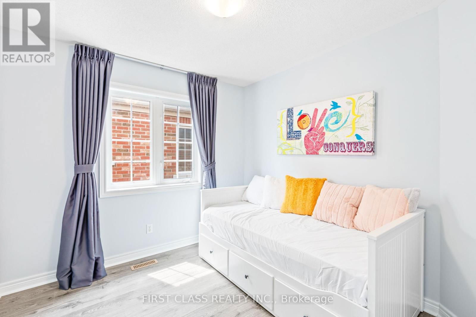 31 DONALD SIM AVENUE Image 19
