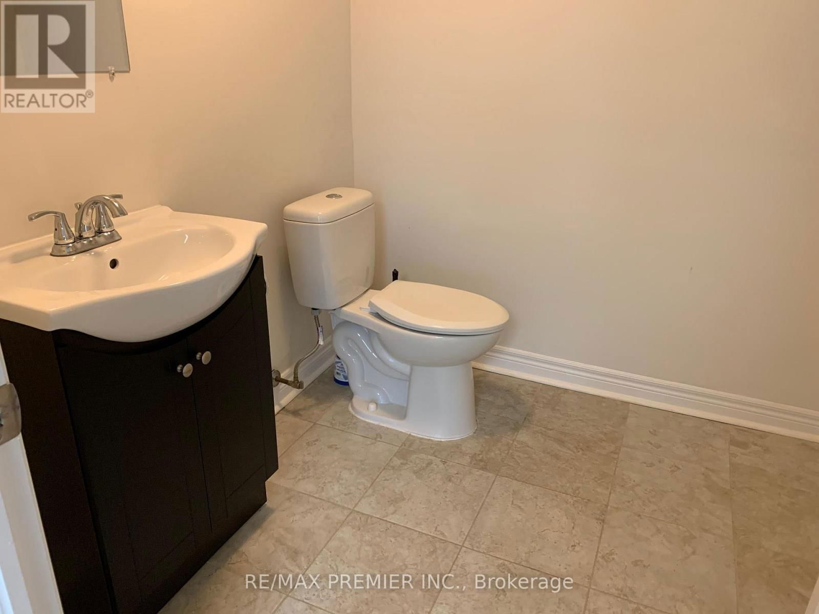 6 - 136 WINGES ROAD Image 19