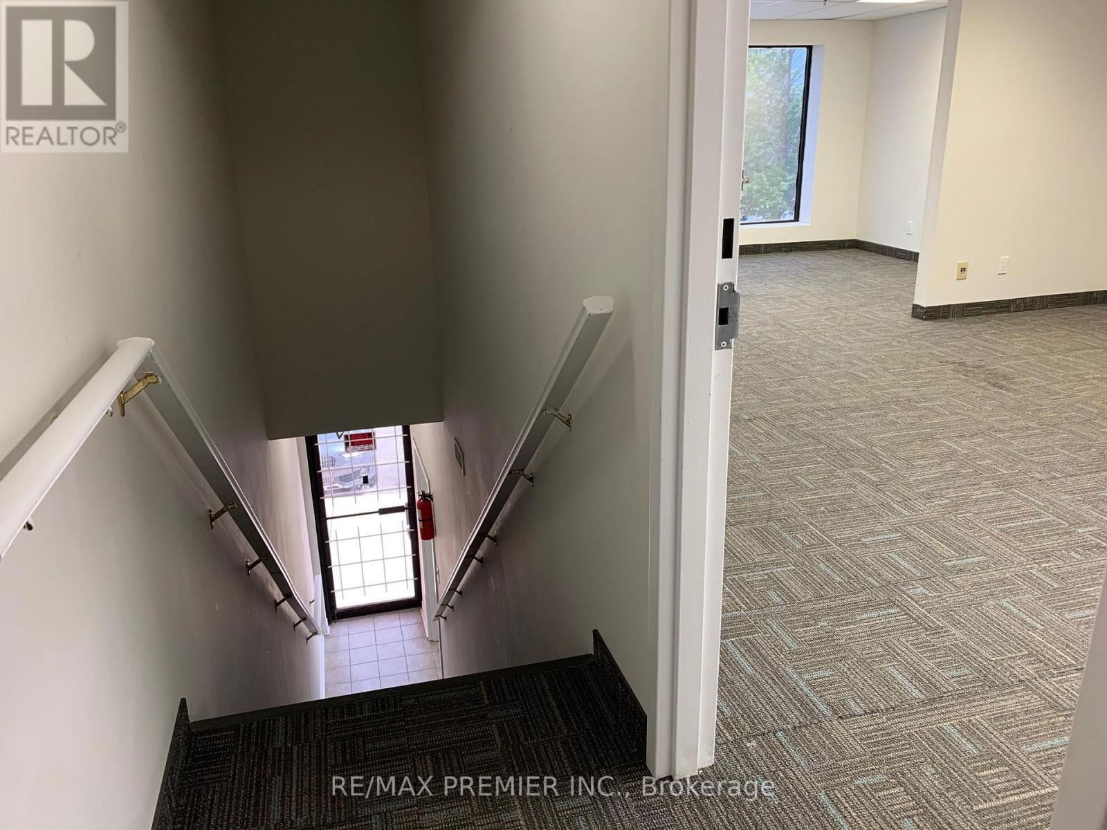 6 - 136 WINGES ROAD Image 22