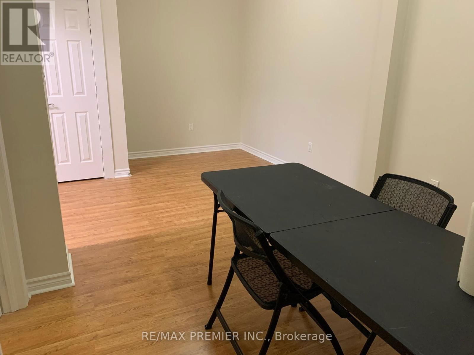 6 - 136 WINGES ROAD Image 4