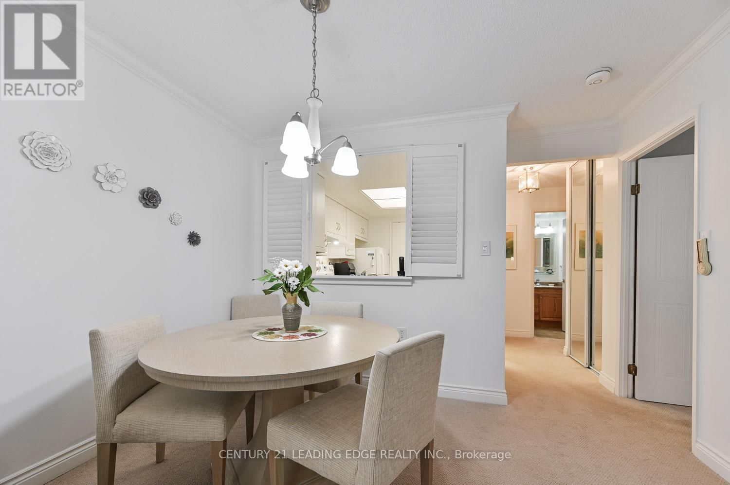 118 - 100 ANNA RUSSELL WAY Image 12
