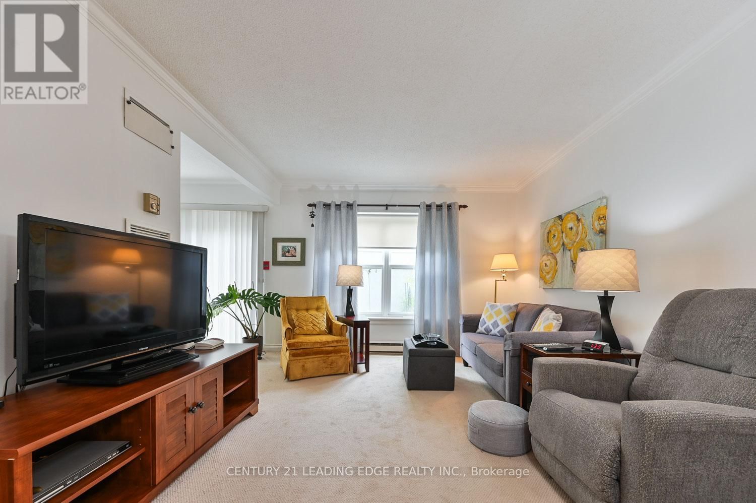 118 - 100 ANNA RUSSELL WAY Image 8