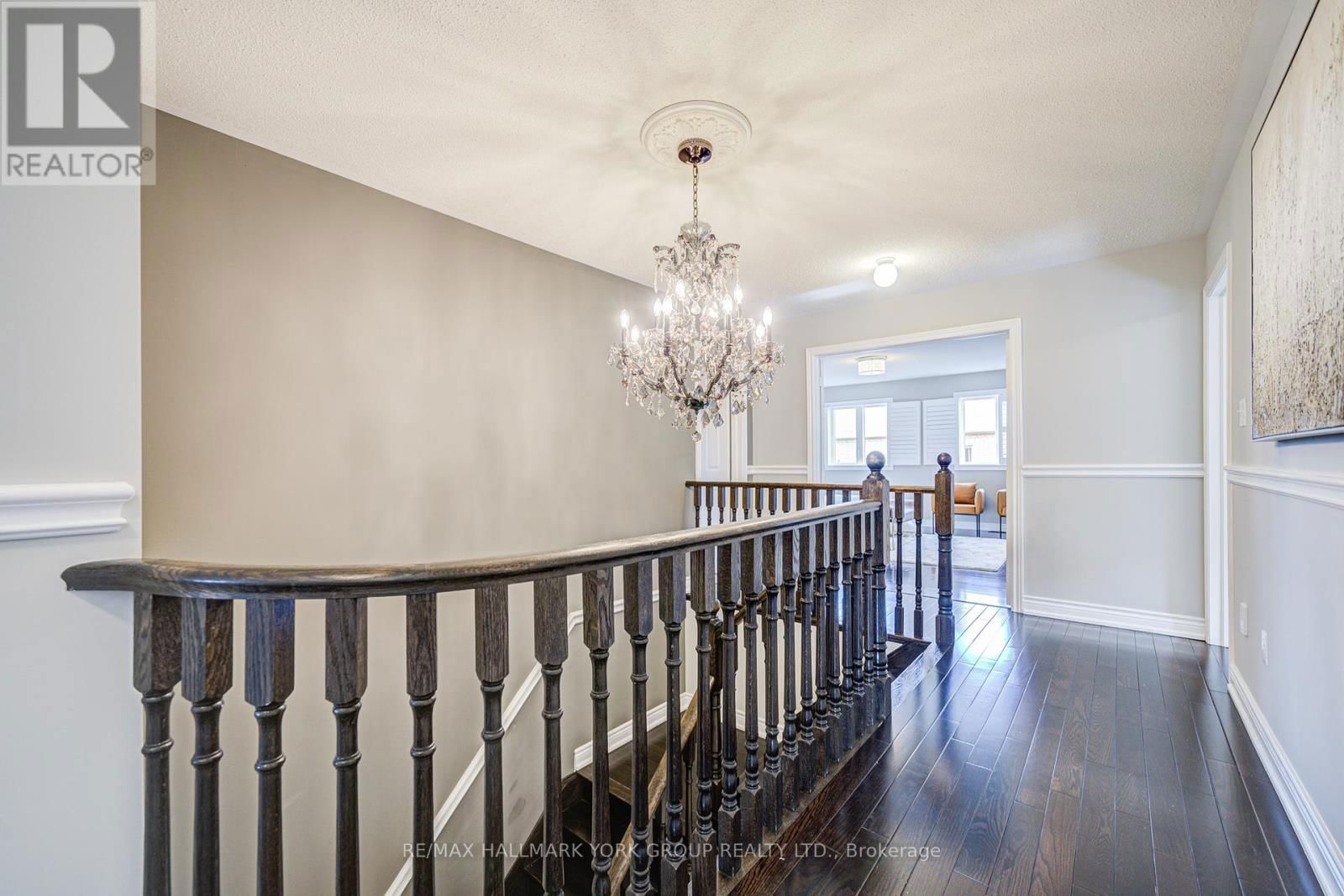 1172 BLENCOWE CRESCENT Image 23