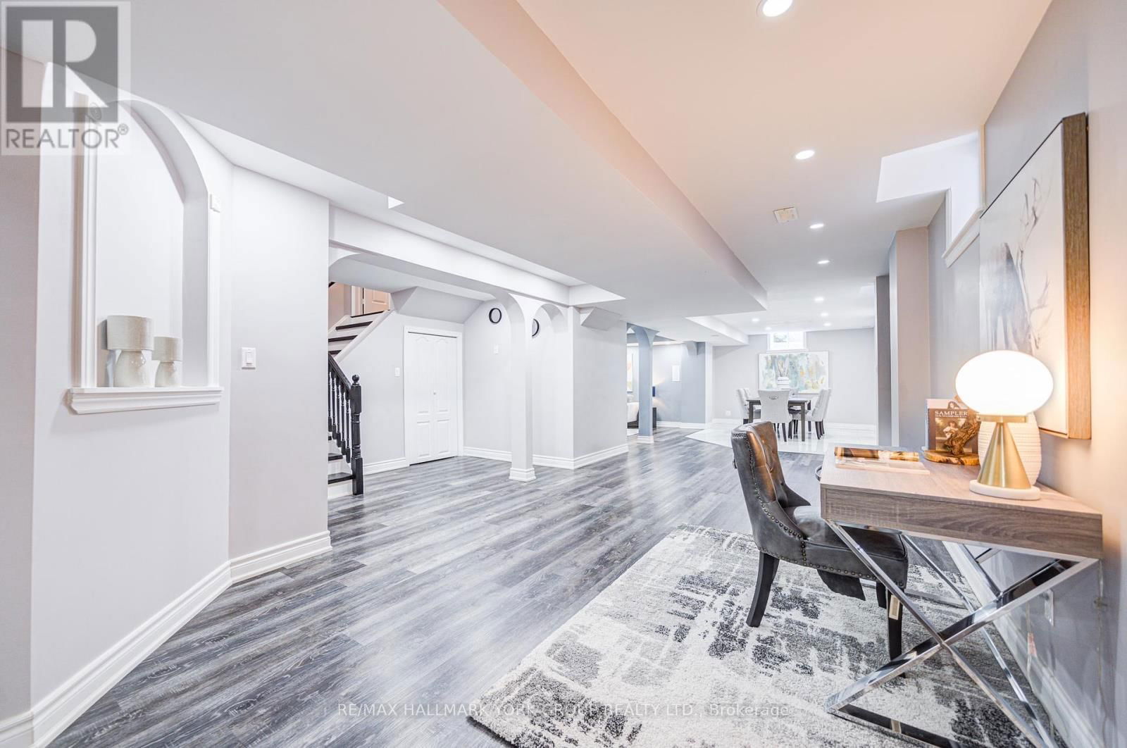 1172 BLENCOWE CRESCENT Image 37