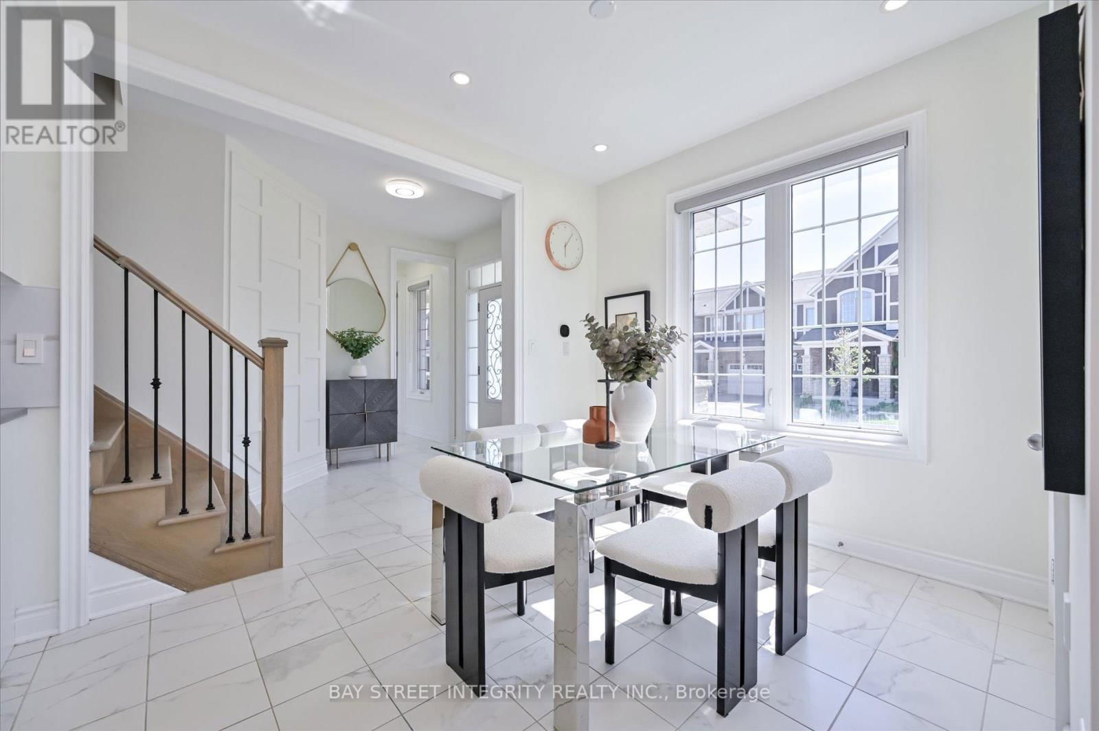 61 HARTNEY DRIVE Image 11