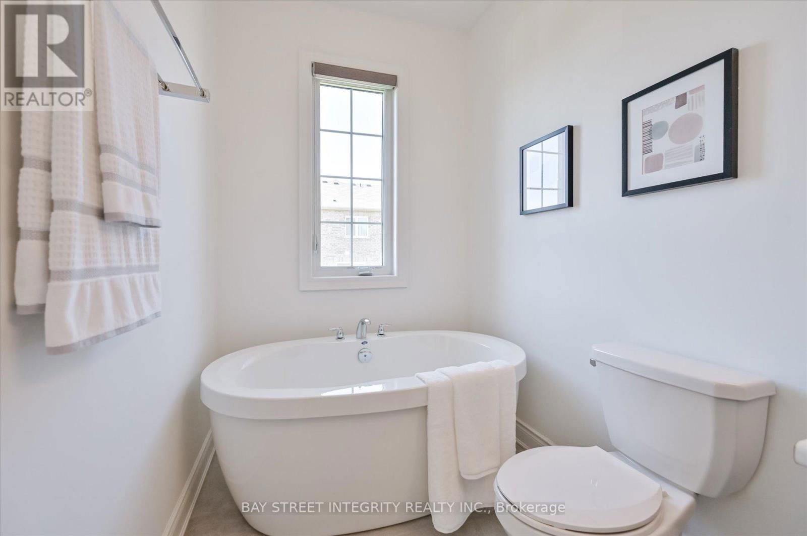 61 HARTNEY DRIVE Image 25