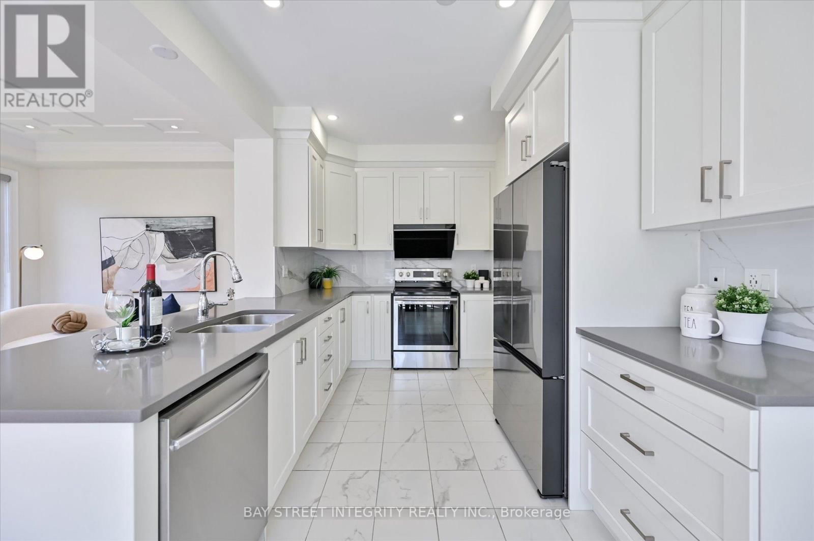 61 HARTNEY DRIVE Image 9