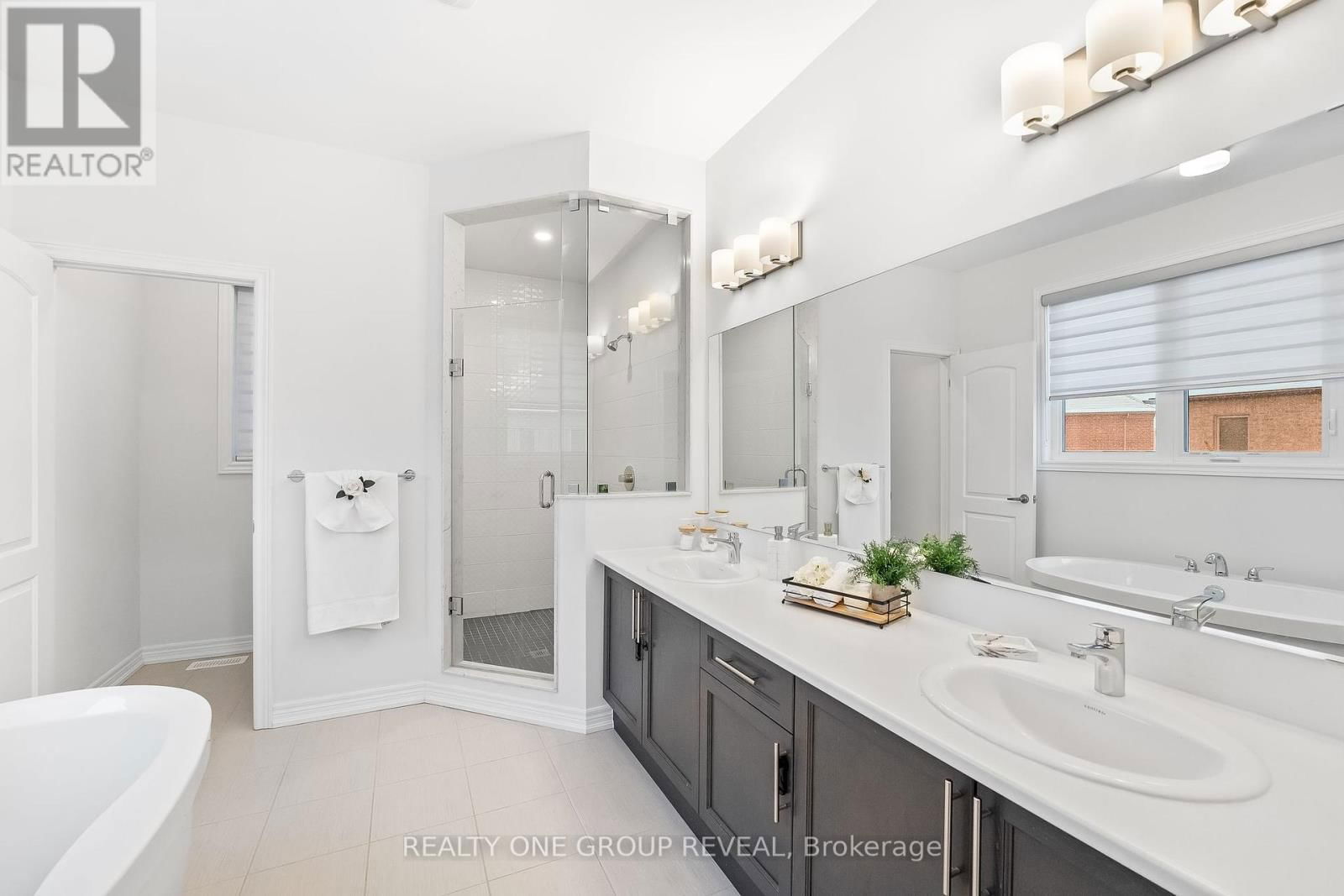 46 BUSATO DRIVE Image 16