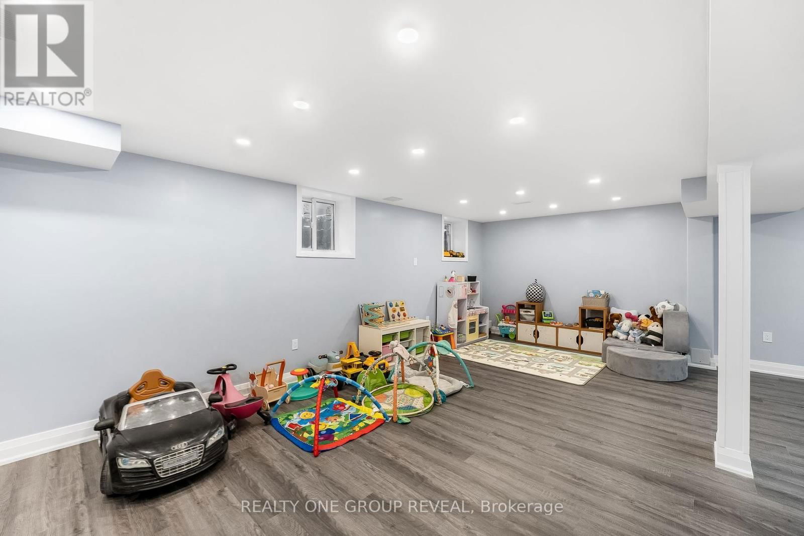 46 BUSATO DRIVE Image 24