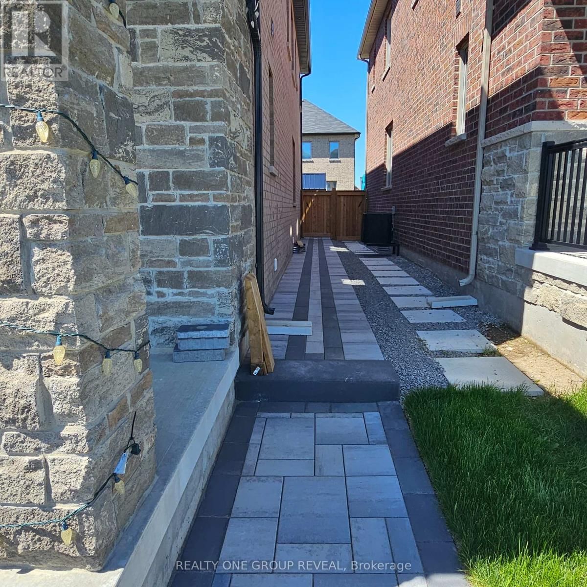 46 BUSATO DRIVE Image 6