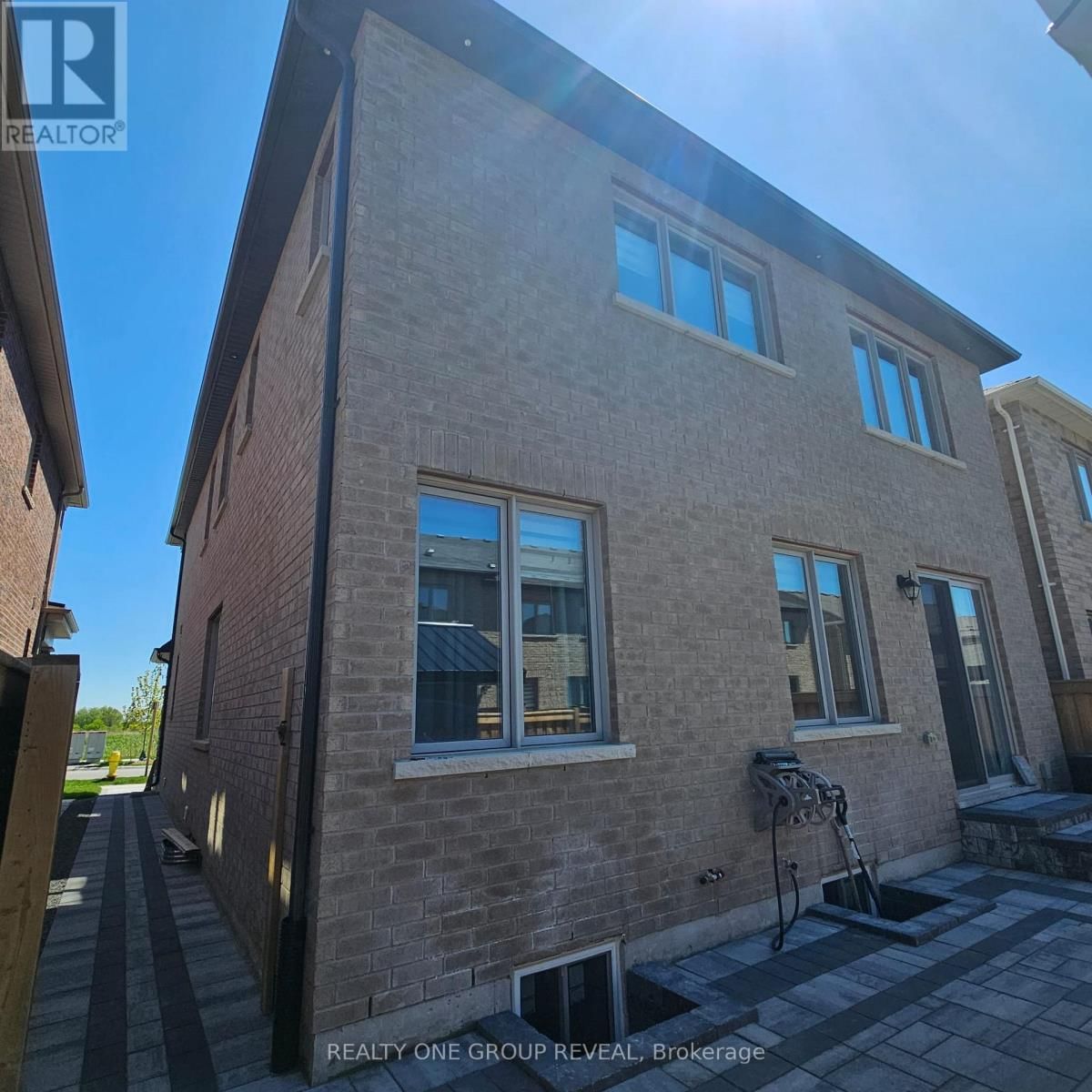 46 BUSATO DRIVE Image 8