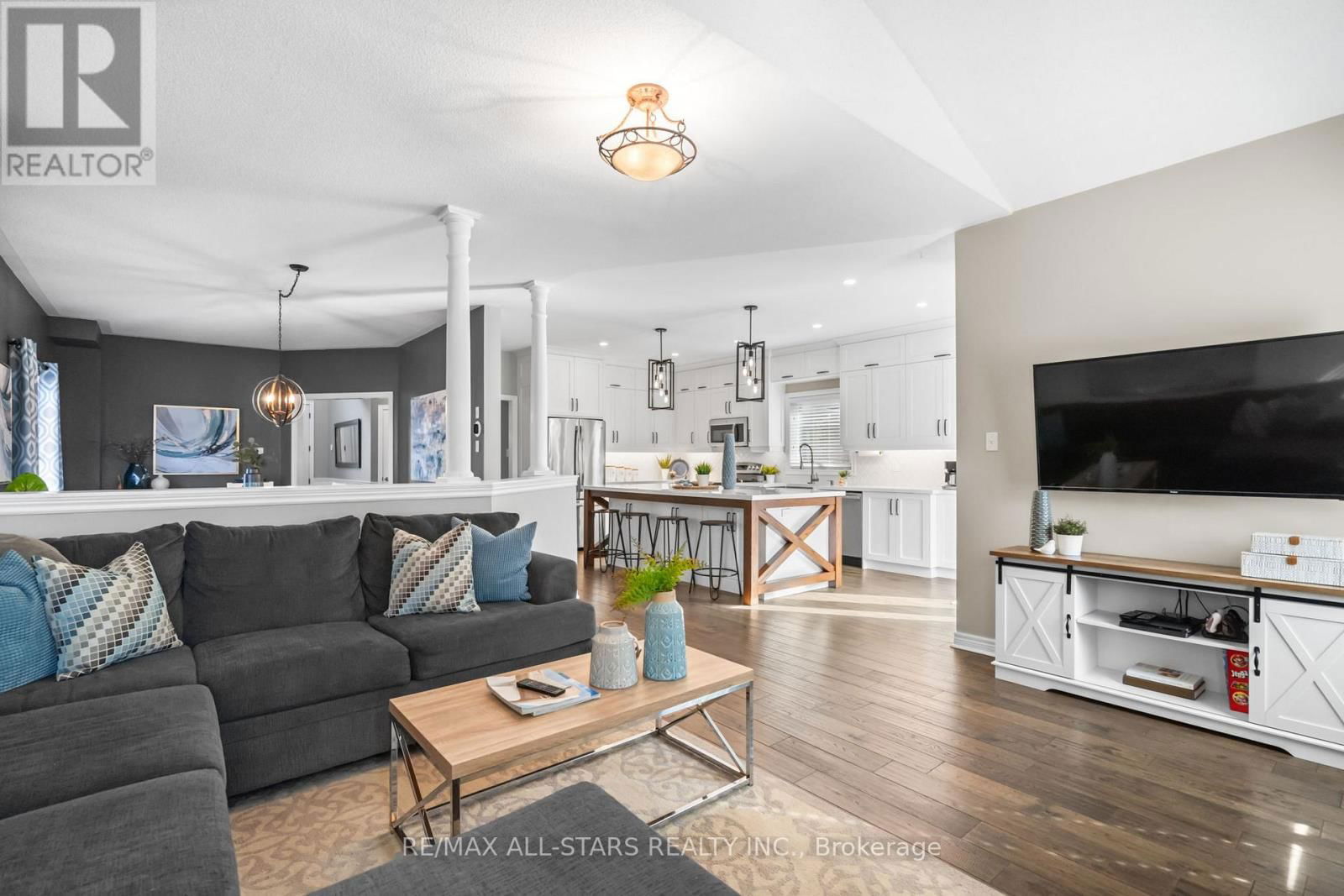 22 BROWNSCOMBE CRESCENT Image 10