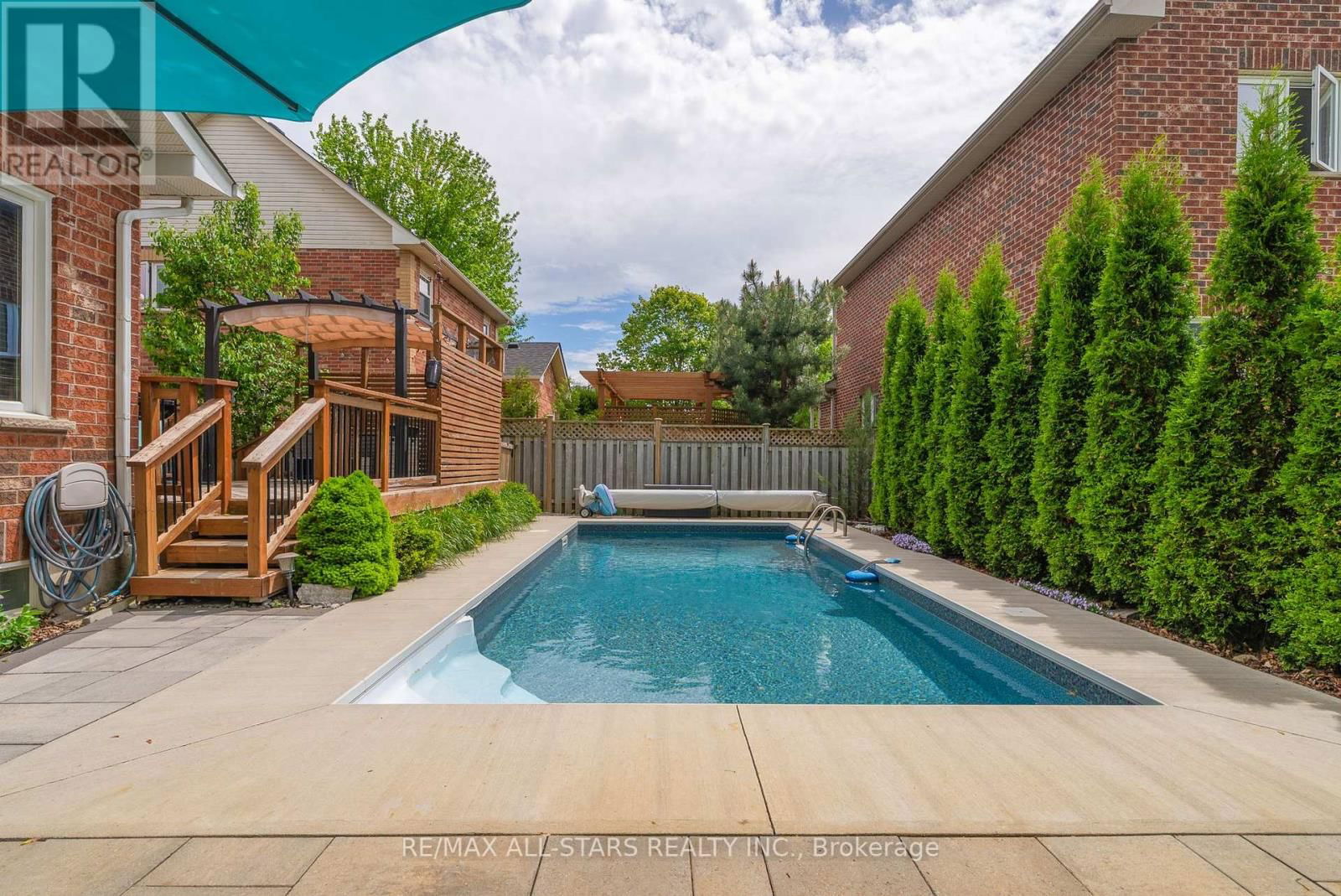 22 BROWNSCOMBE CRESCENT Image 22