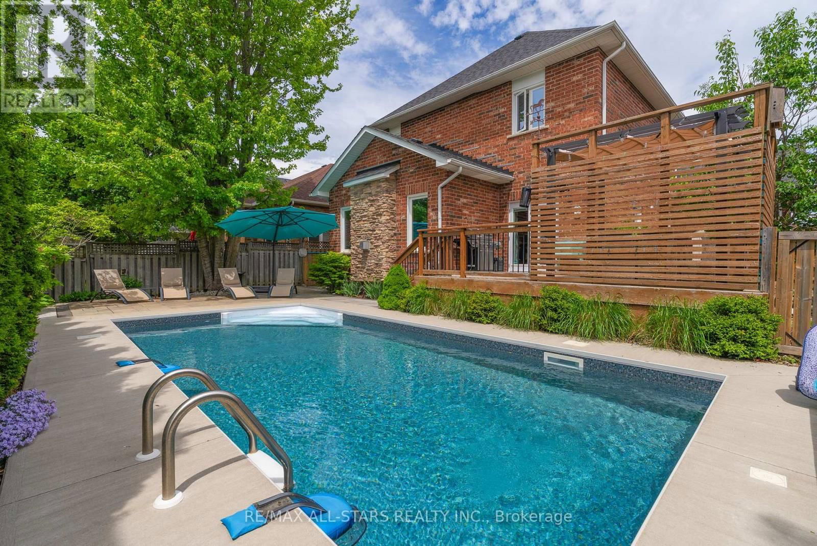 22 BROWNSCOMBE CRESCENT Image 24