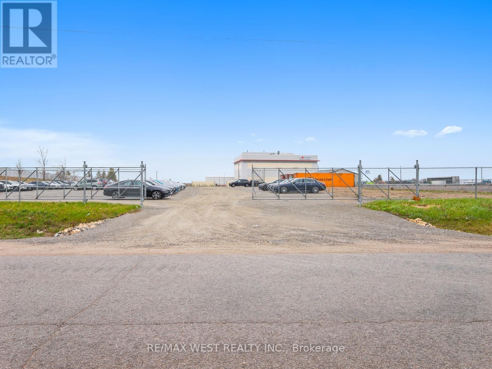 2457 DORAL DRIVE Image 1