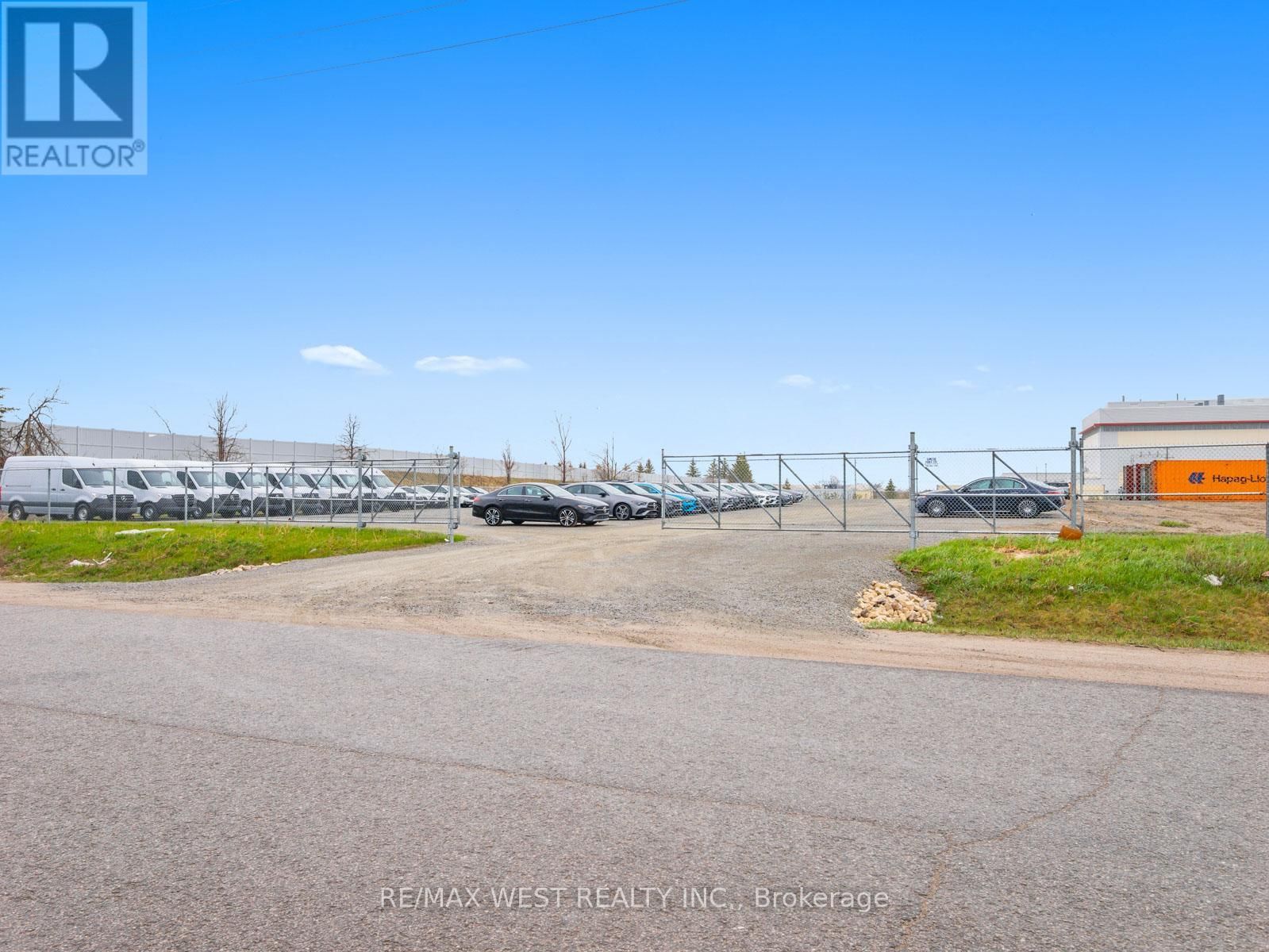 2457 DORAL DRIVE Image 2