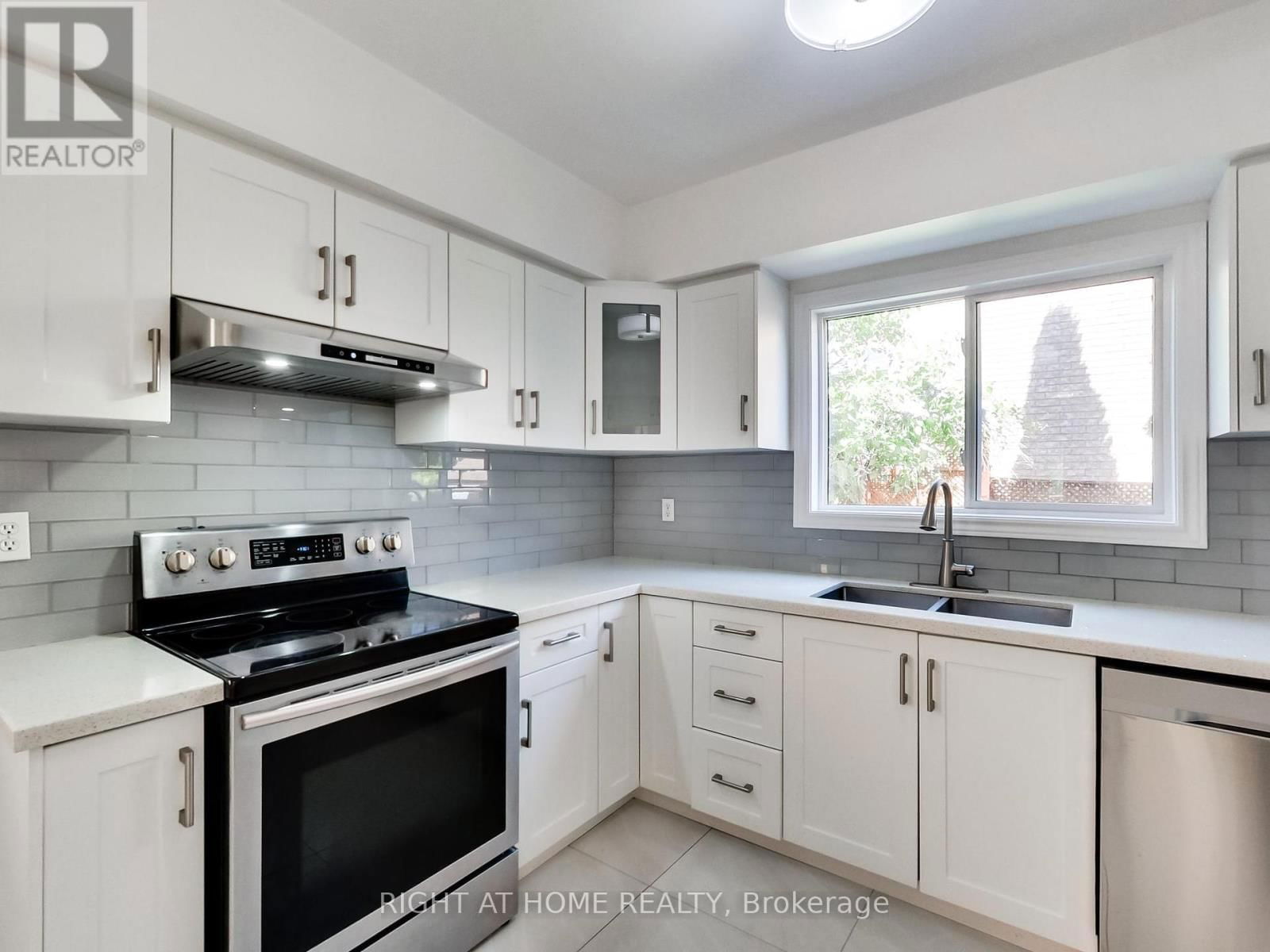 331 AUSTIN PAUL DRIVE Image 17