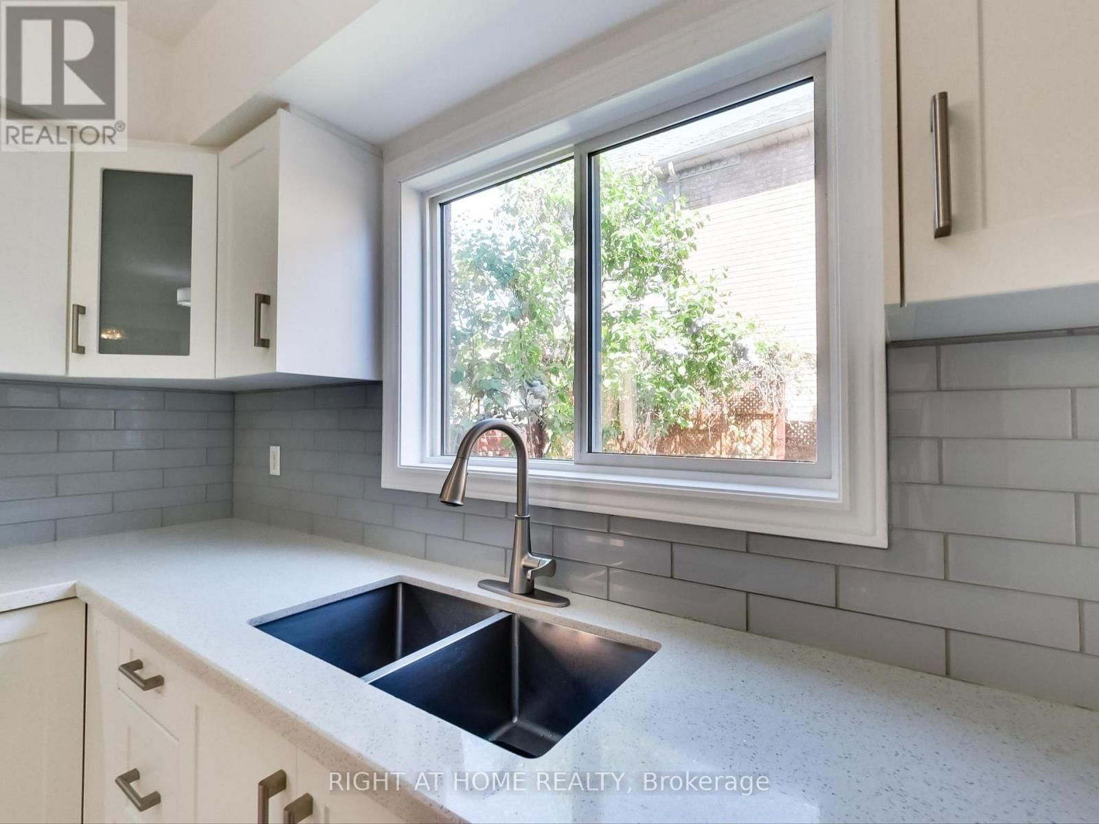 331 AUSTIN PAUL DRIVE Image 18