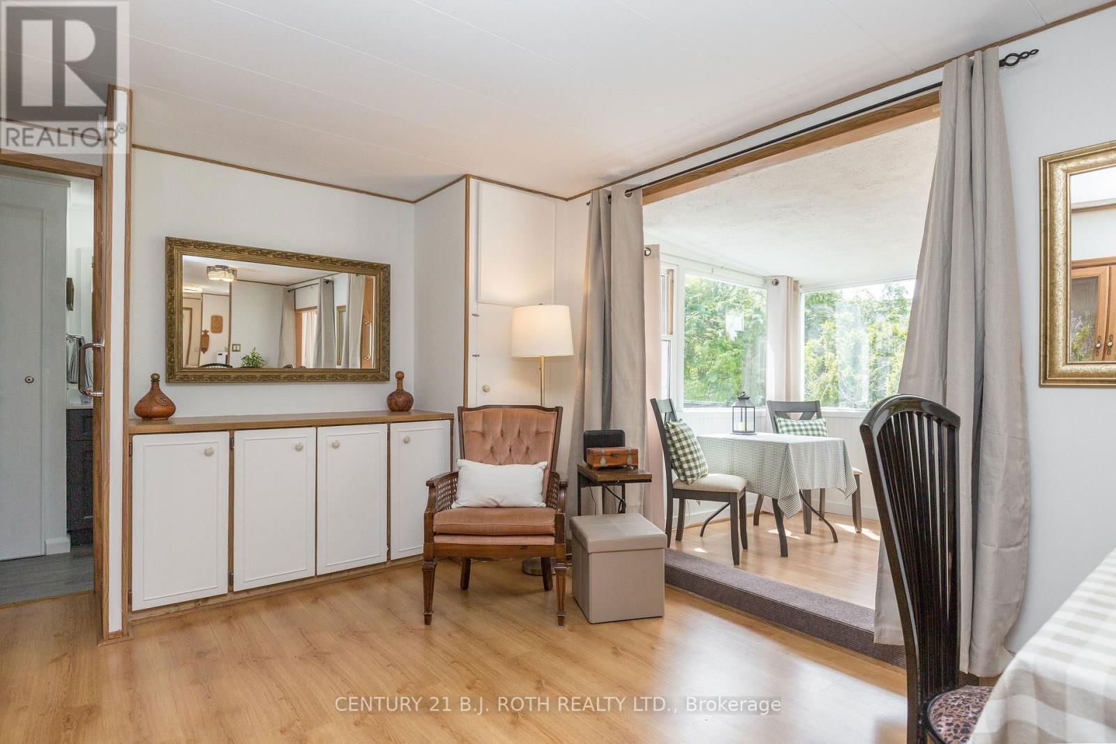63 FLORA DRIVE Image 14