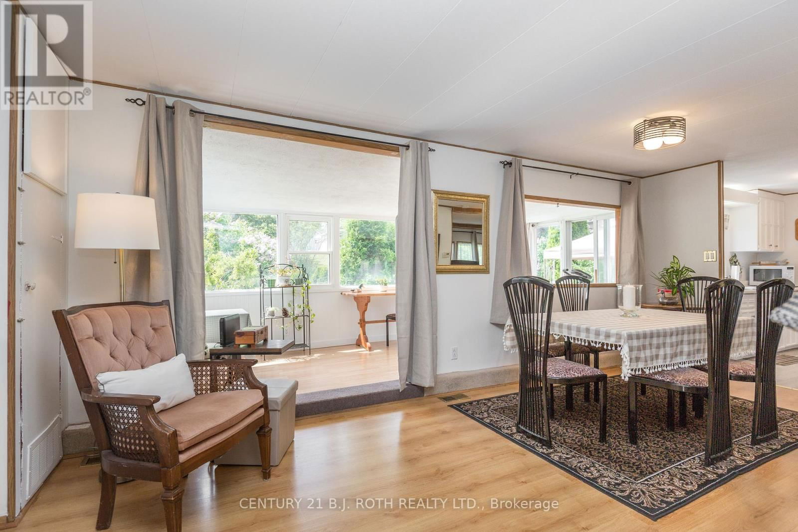 63 FLORA DRIVE Image 15