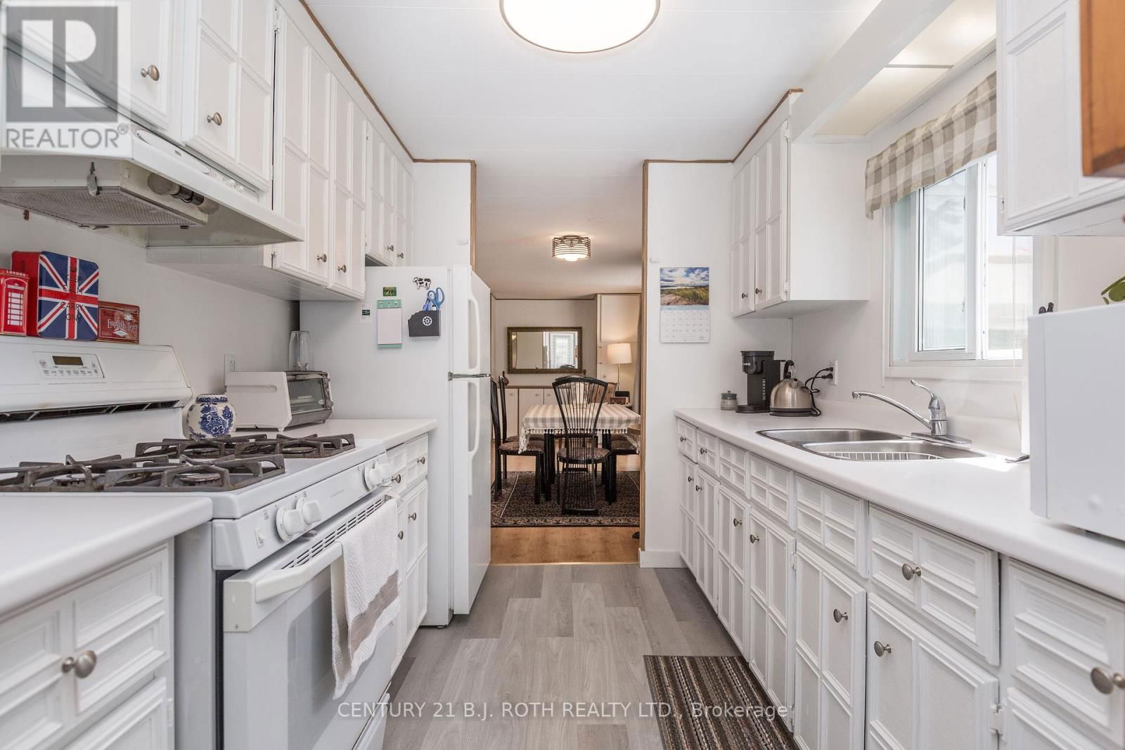 63 FLORA DRIVE Image 22