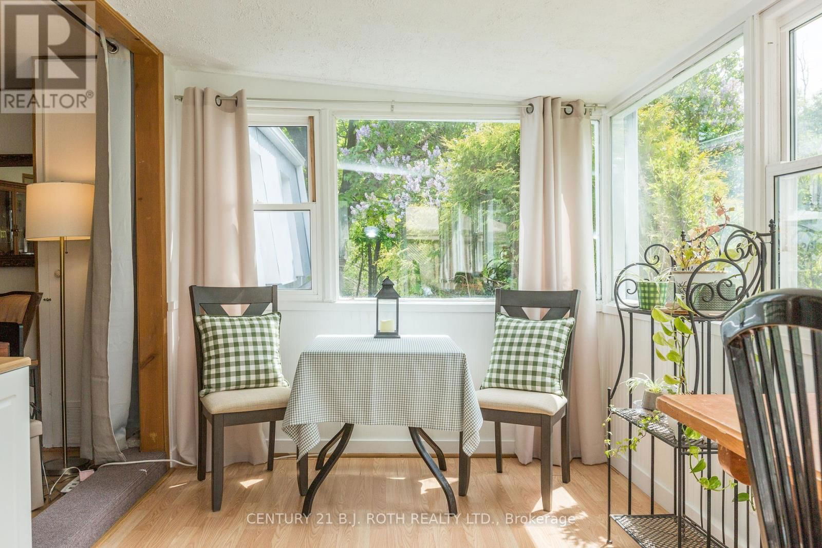 63 FLORA DRIVE Image 25