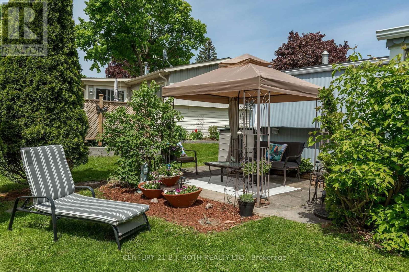 63 FLORA DRIVE Image 36