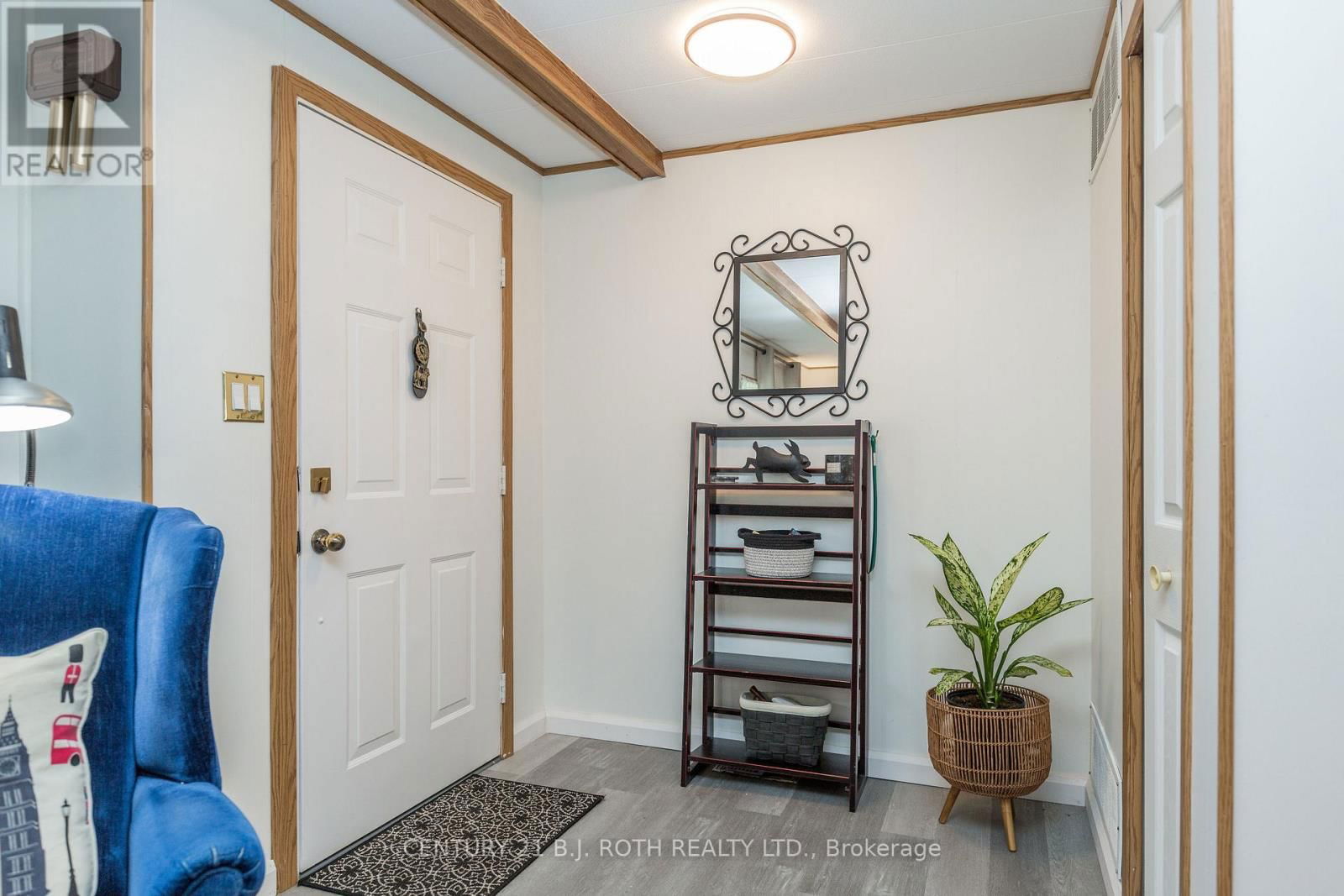 63 FLORA DRIVE Image 7