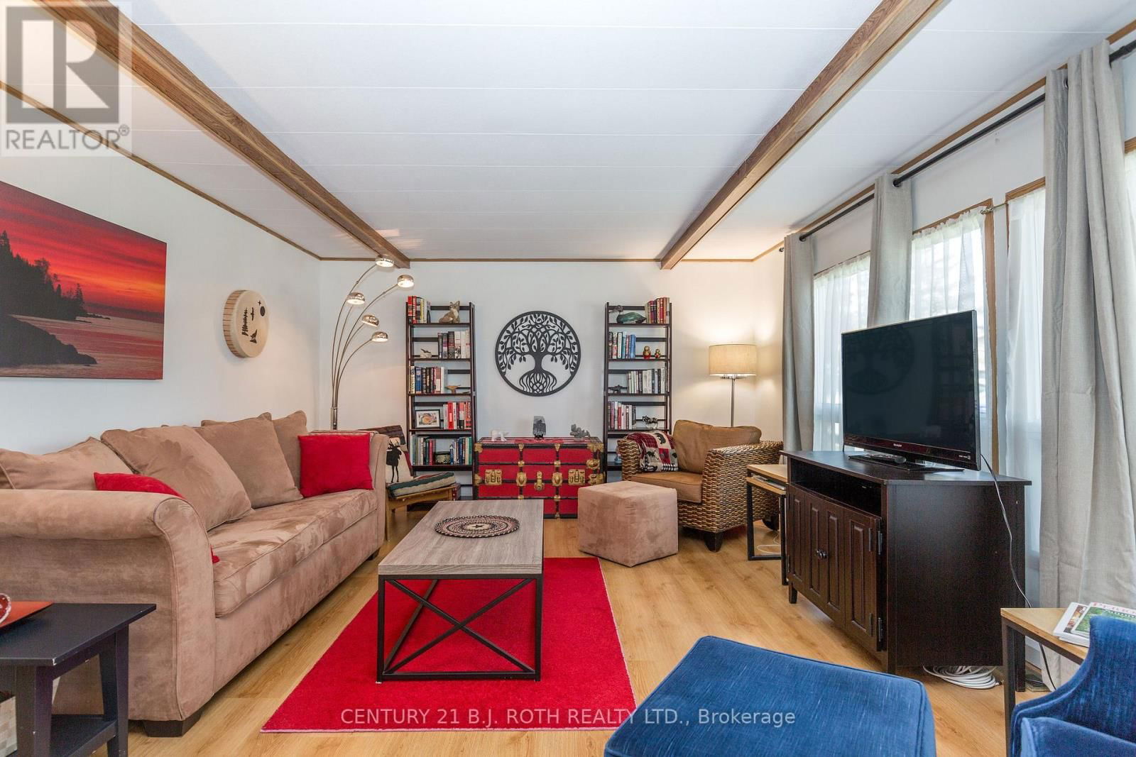 63 FLORA DRIVE Image 9