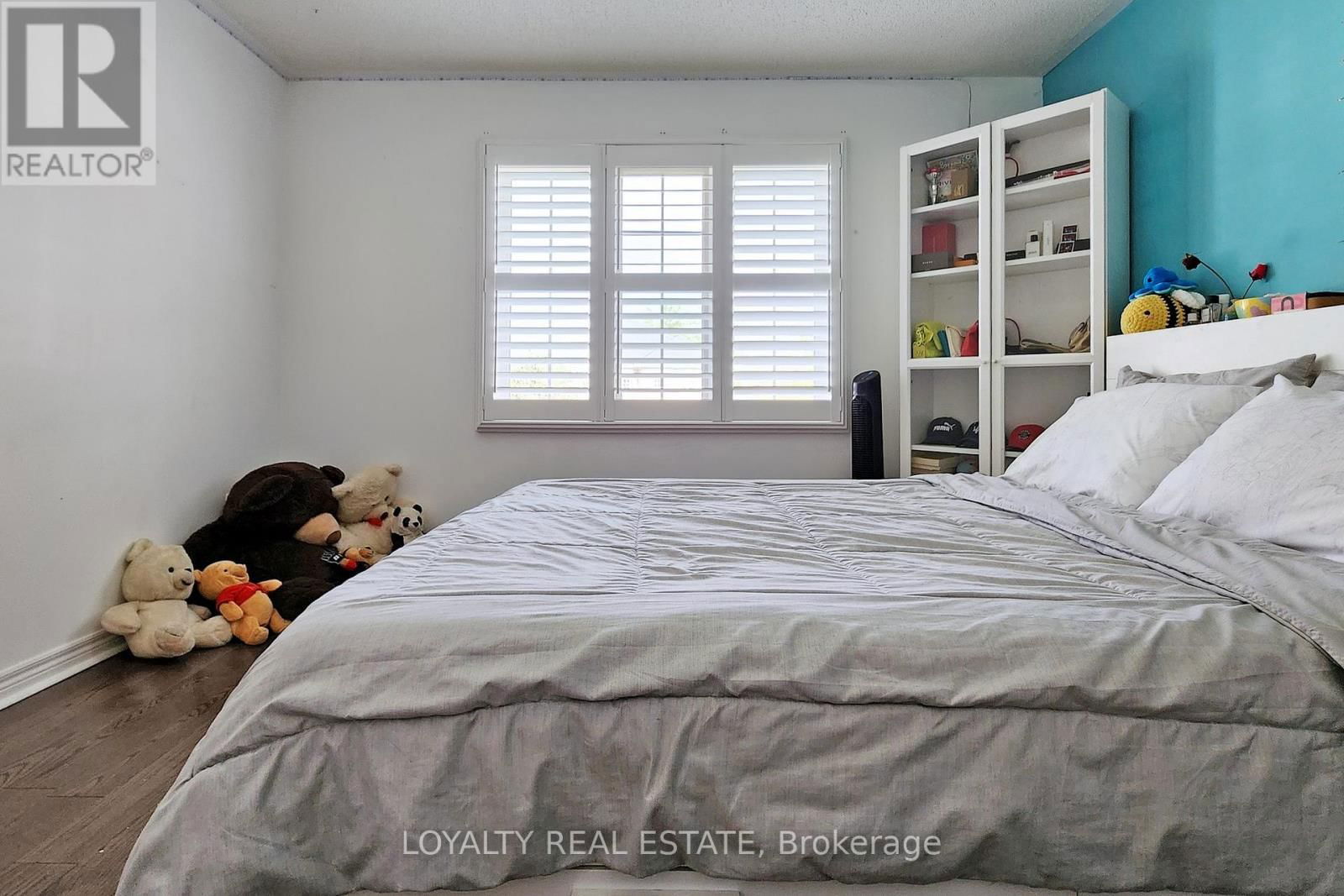 97 SONG BIRD DRIVE Image 34