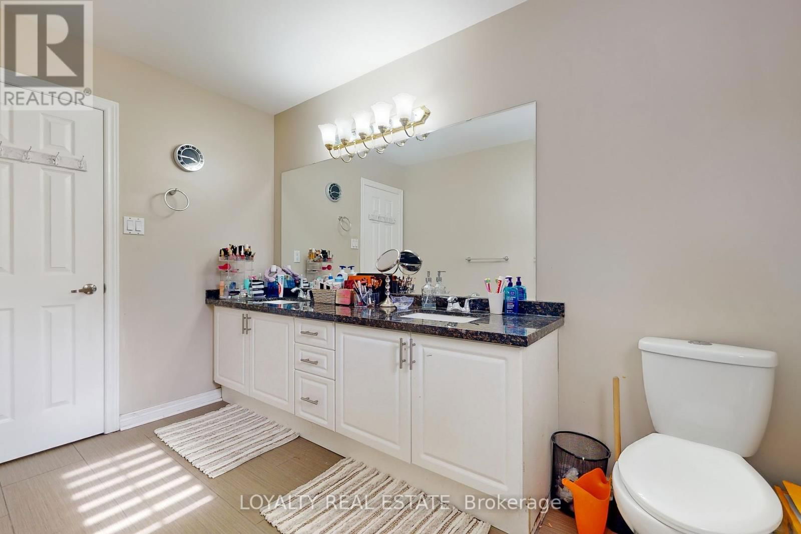 97 SONG BIRD DRIVE Image 39