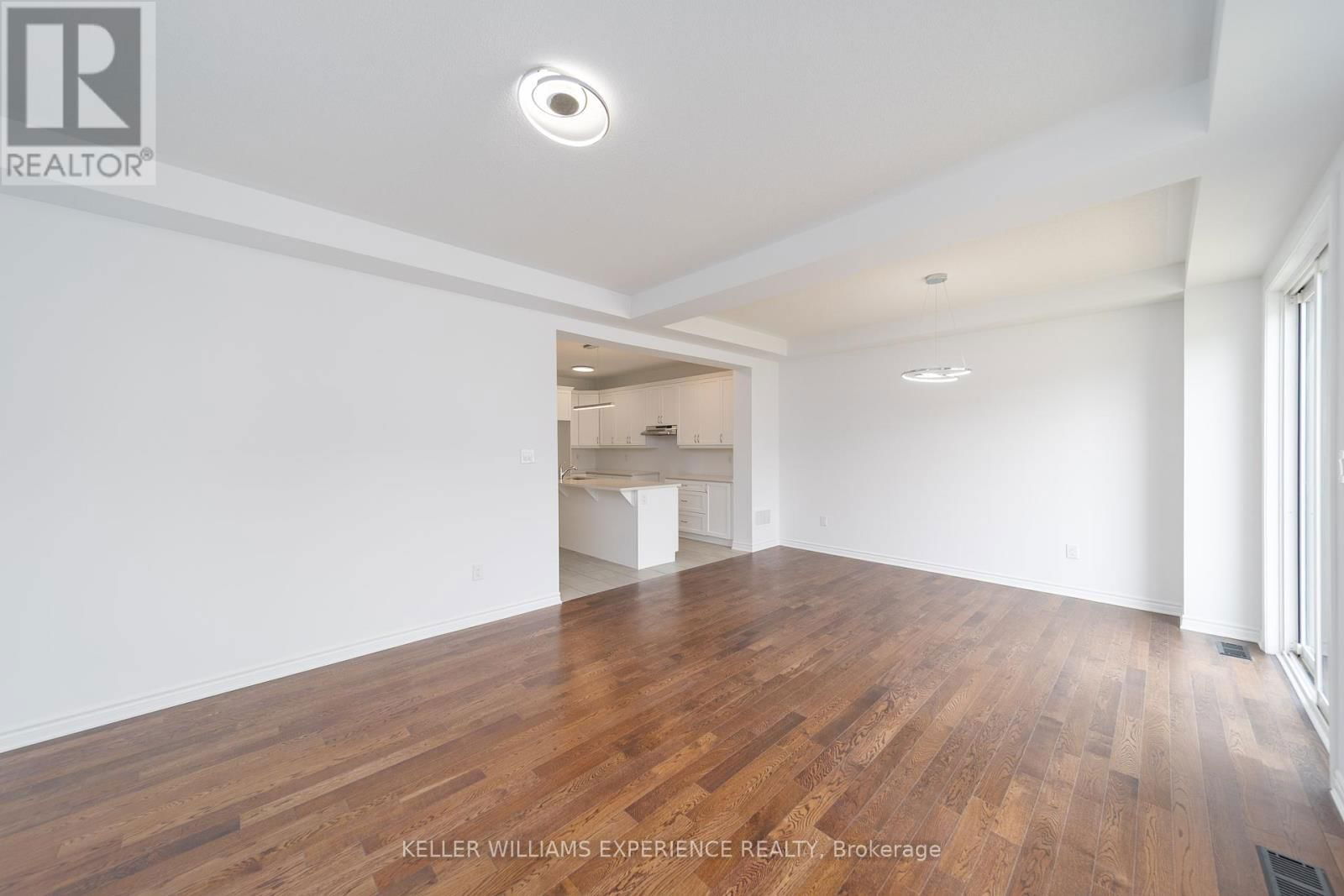 700 MIKA STREET Image 13