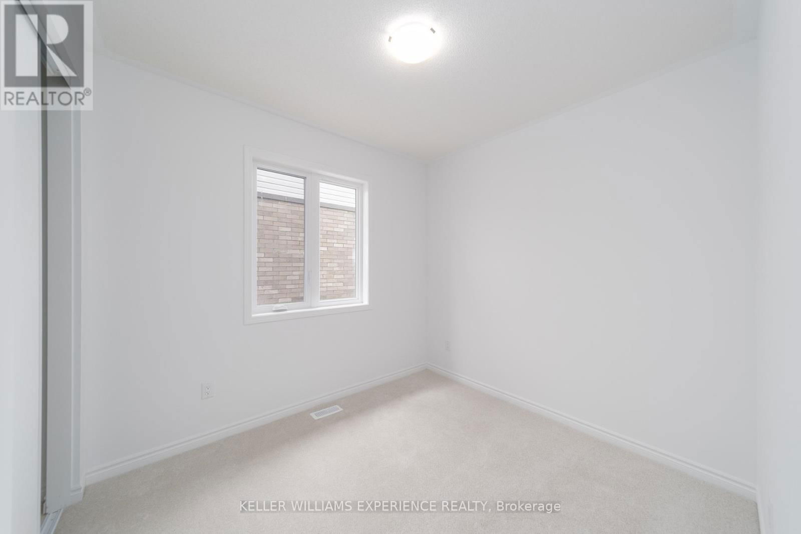 700 MIKA STREET Image 22
