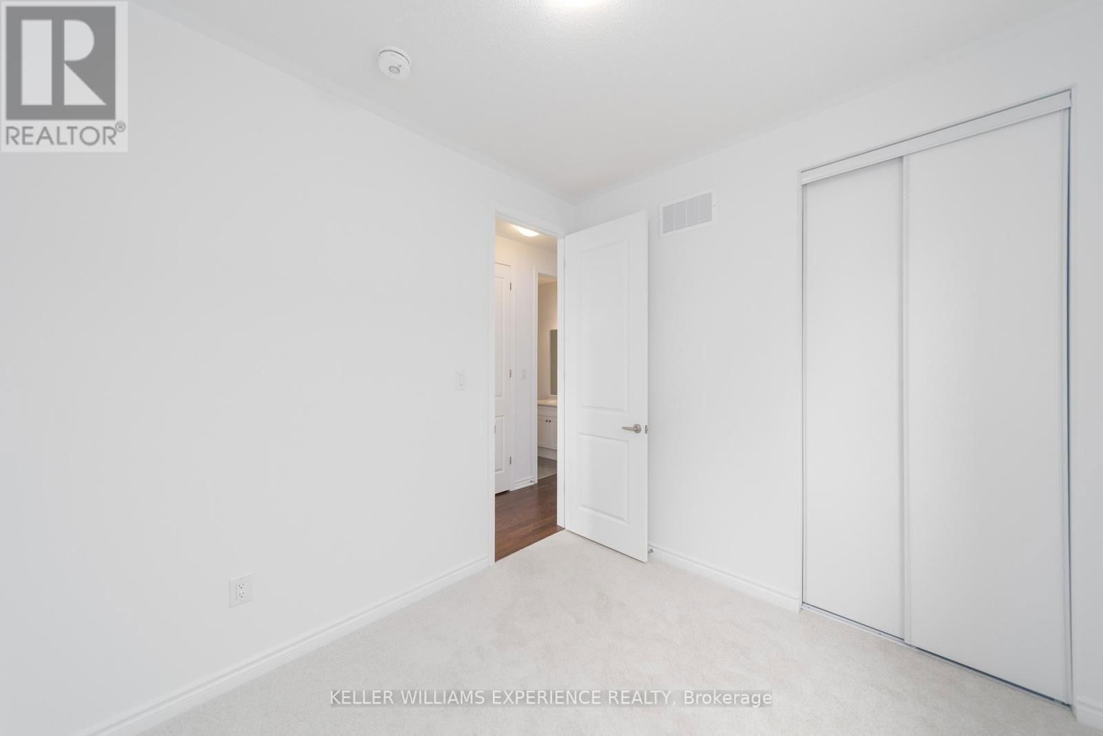 700 MIKA STREET Image 23