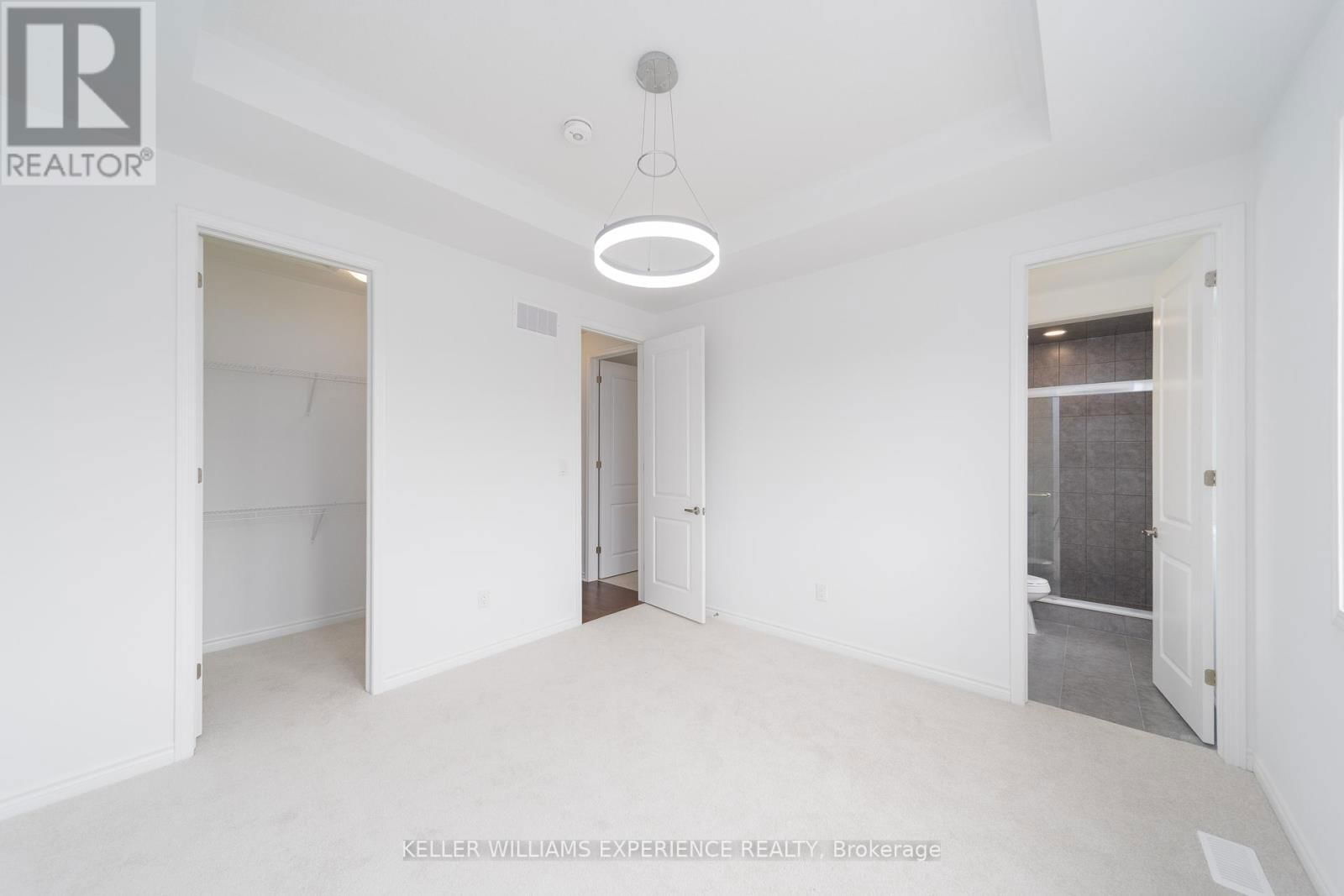 700 MIKA STREET Image 25