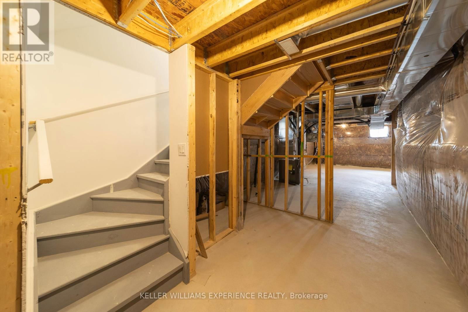 700 MIKA STREET Image 28