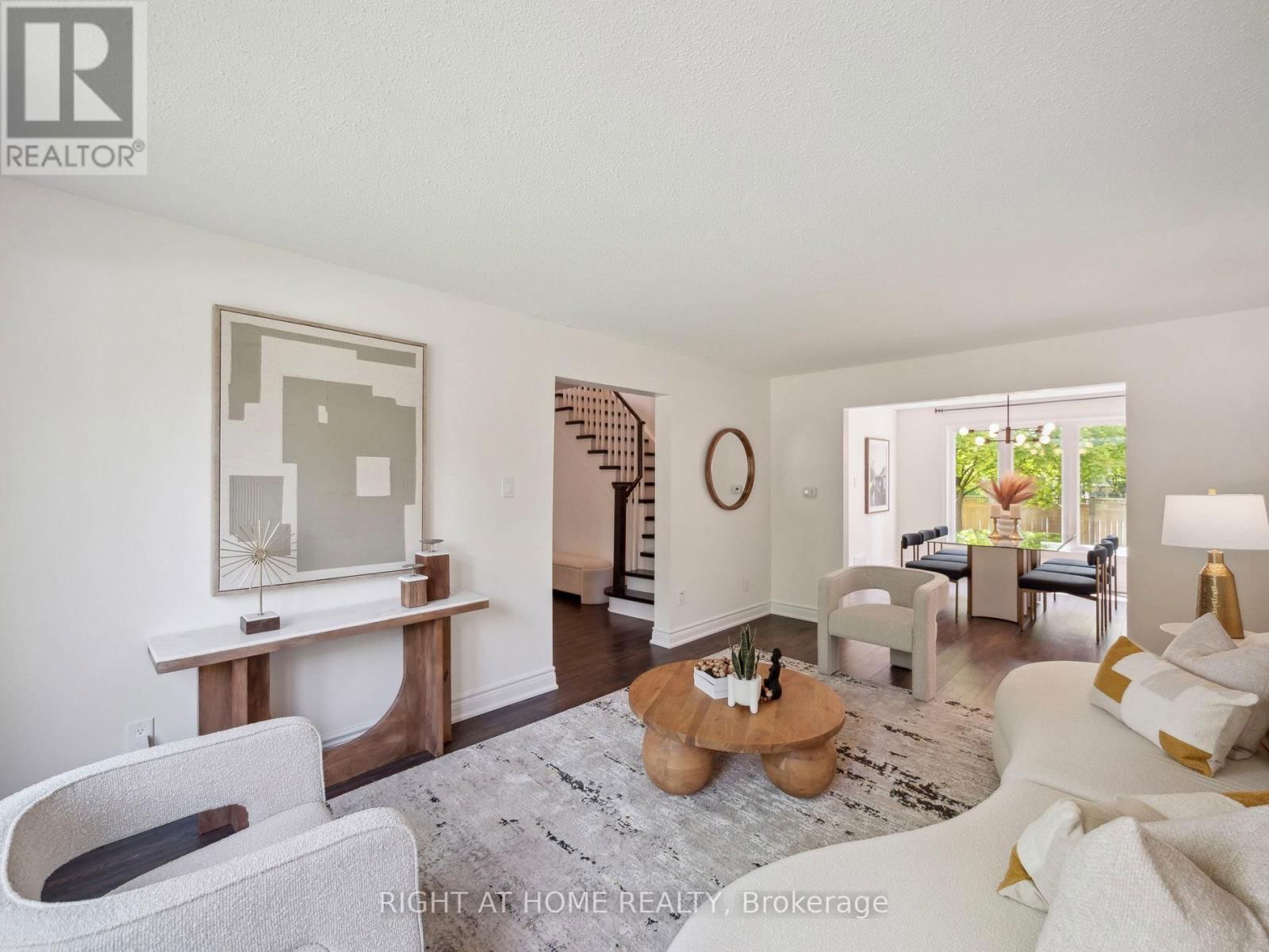 71 GOLF LINKS DRIVE Image 3
