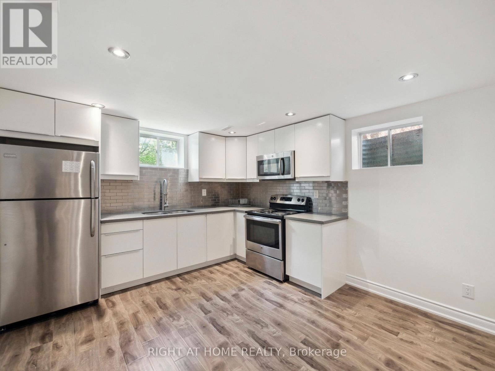 71 GOLF LINKS DRIVE Image 32