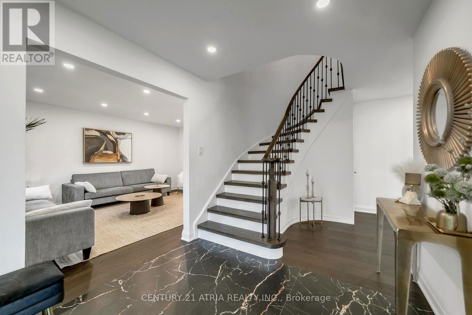 65 WORTHINGTON AVENUE Image 2