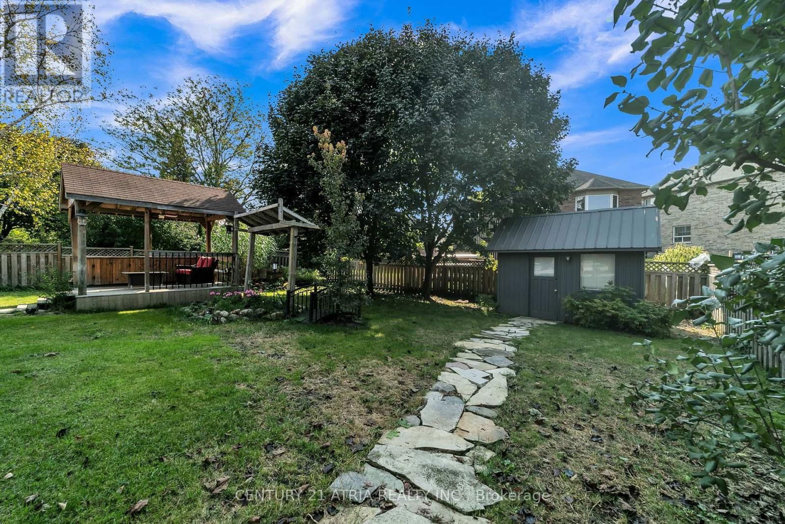 65 WORTHINGTON AVENUE Image 46