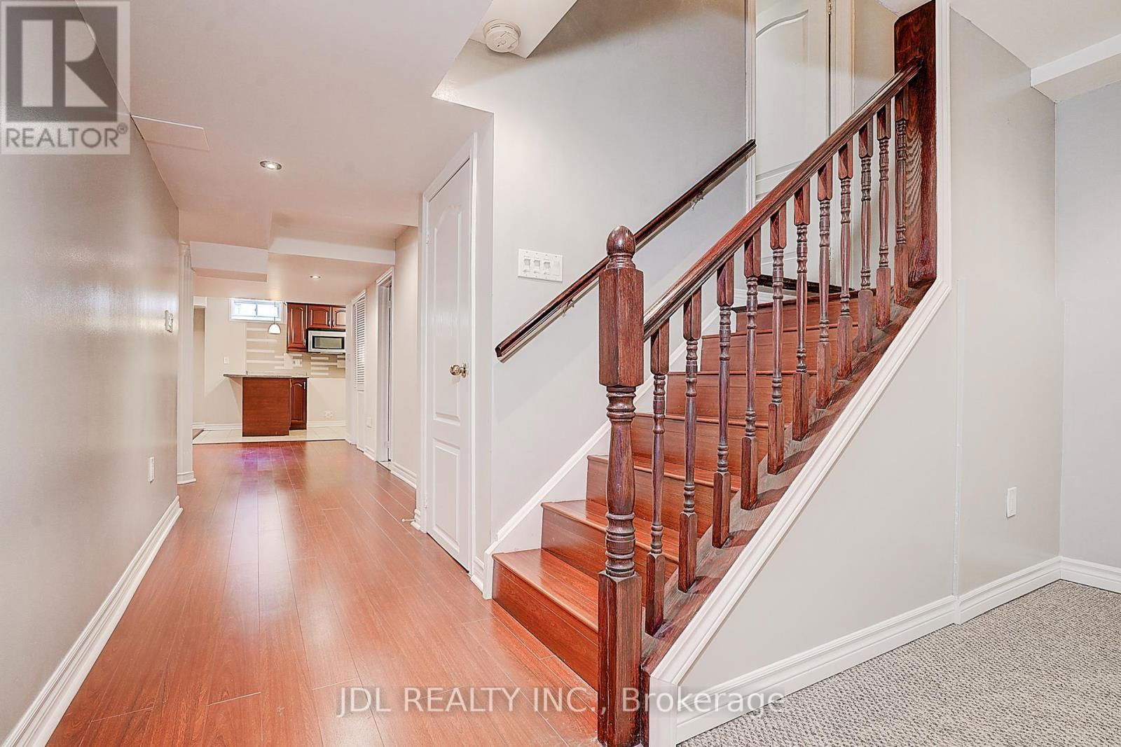 64 PILLAR ROCK CRESCENT Image 39