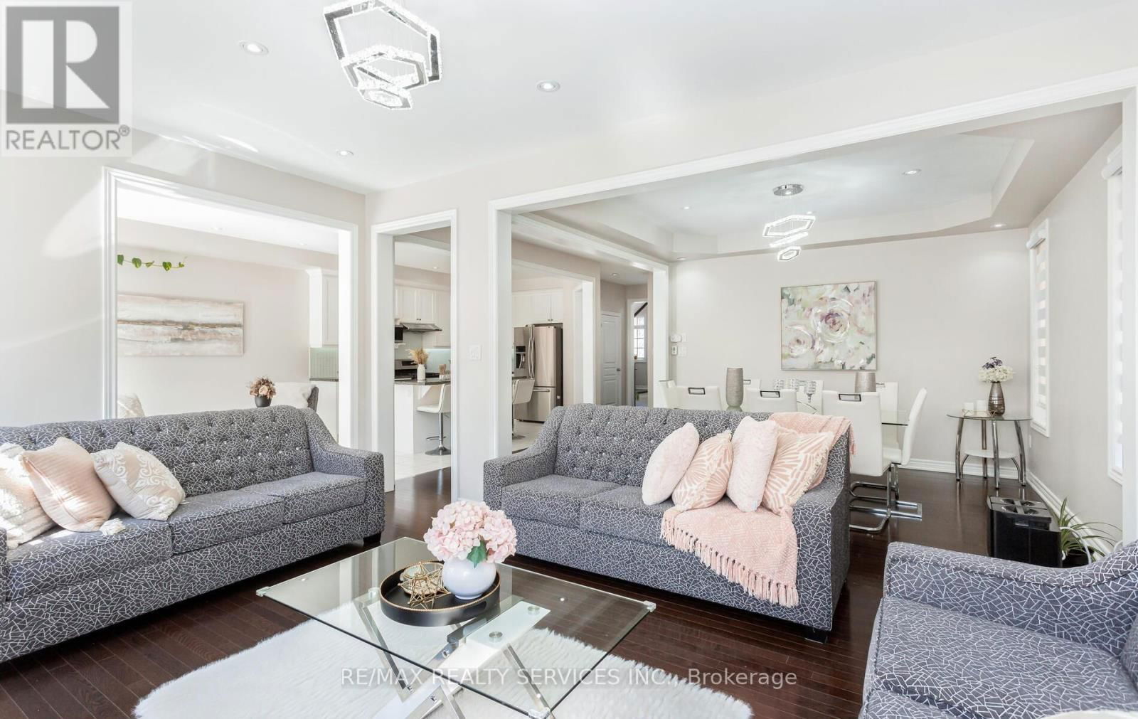 153 ALGOMA DRIVE Image 10