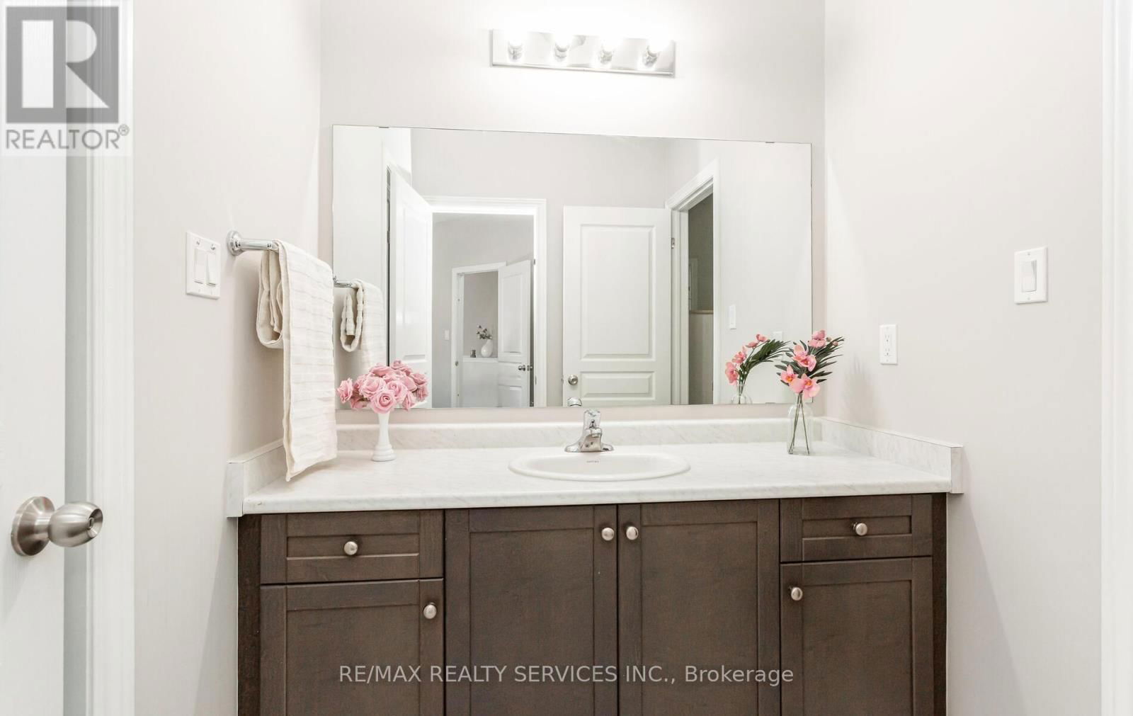 153 ALGOMA DRIVE Image 33