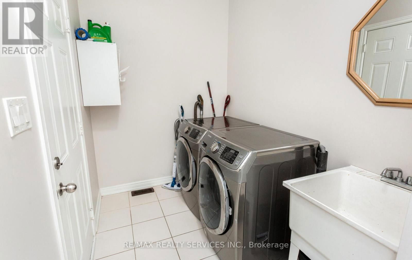 153 ALGOMA DRIVE Image 36