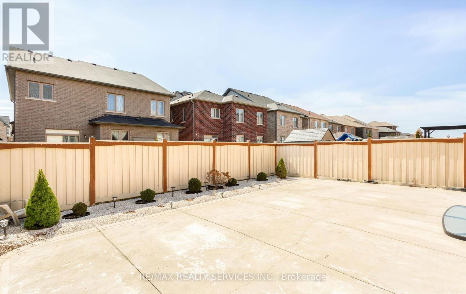 153 ALGOMA DRIVE Image 41