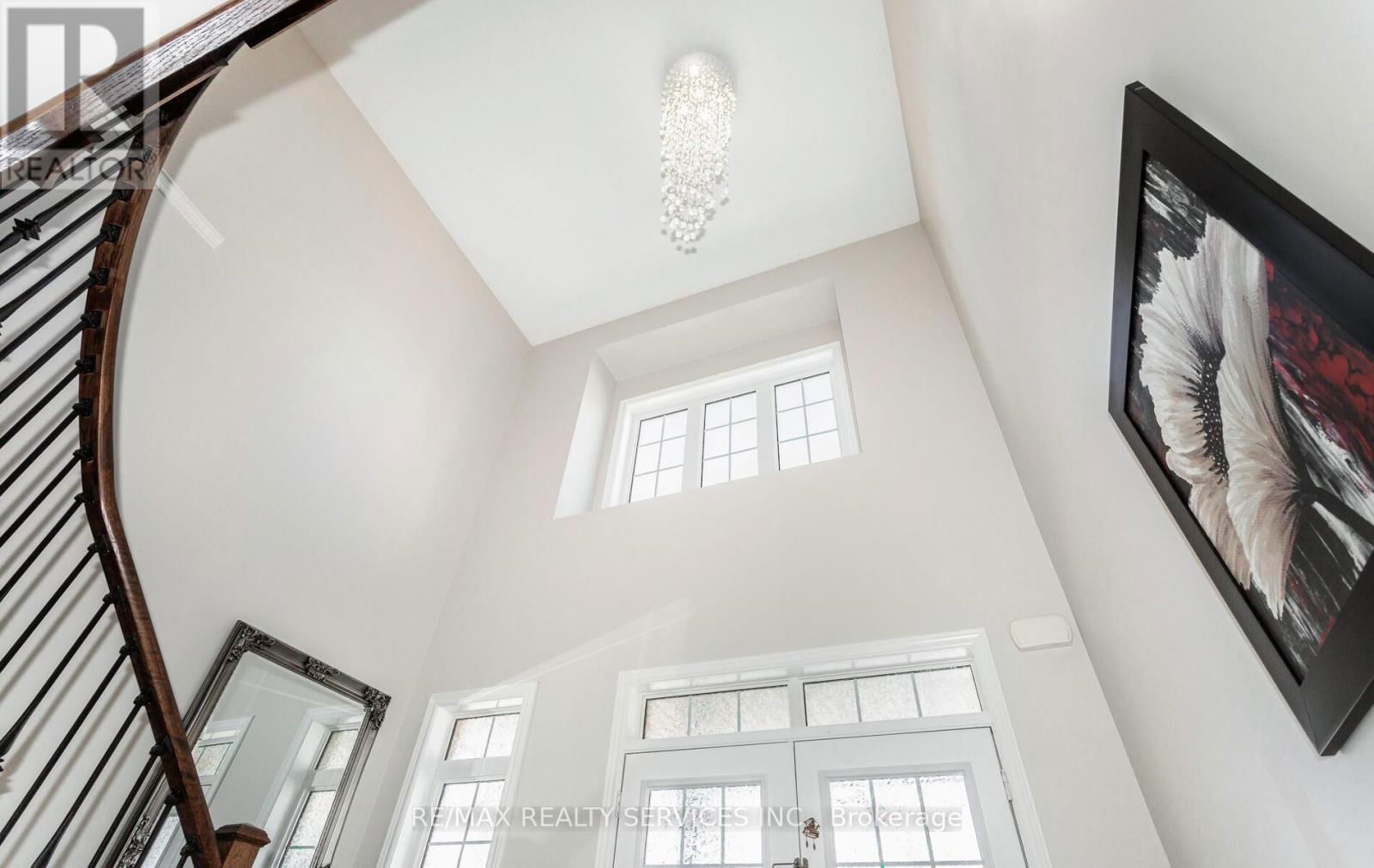 153 ALGOMA DRIVE Image 6