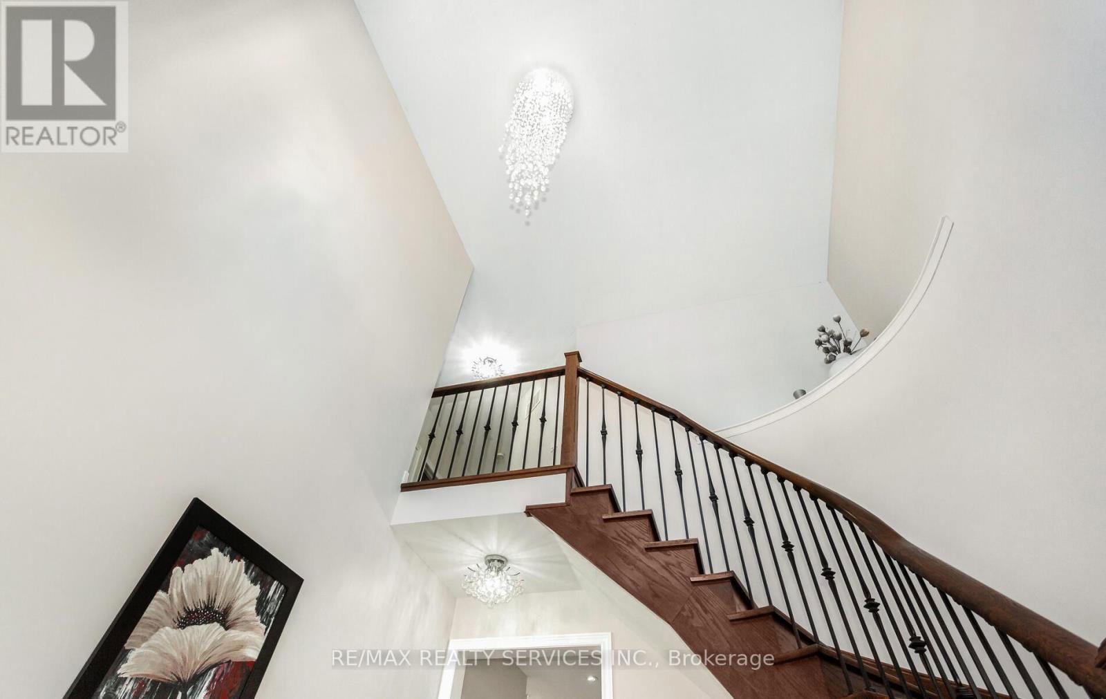 153 ALGOMA DRIVE Image 7